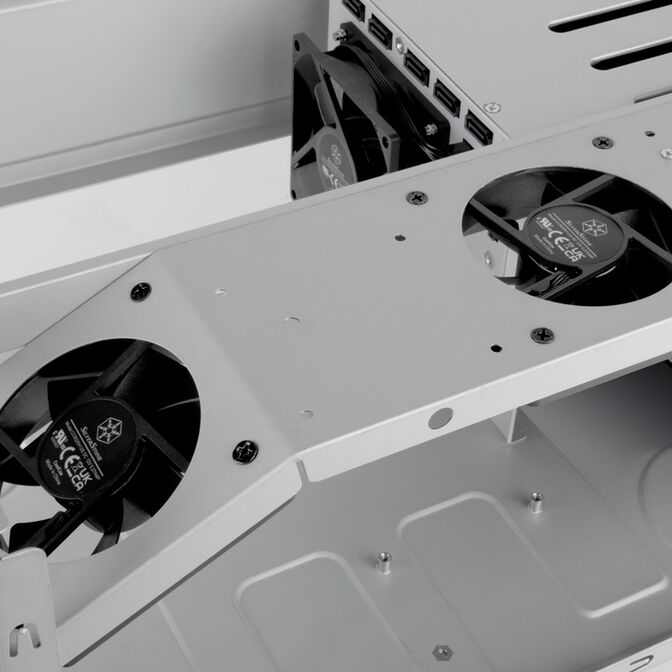 SilverStone SST-CS351B SAS-12G/SATA-6G NAS case with 5 drive bays image number 7
