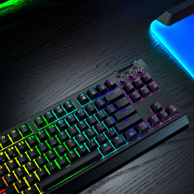 Razer BlackWidow V4 Tenkeyless HyperSpeed kabellose Gaming-Tastatur, RGB - Orange Taktile Switches, ISO (DE) image number 11