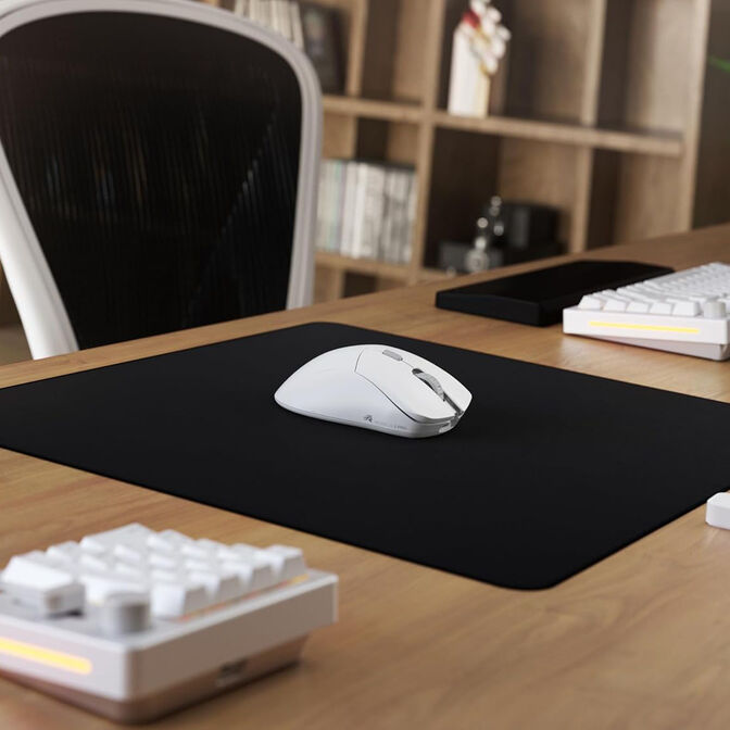 Glorious Model D 2 PRO 4K/8KHz Edition Wireless Gaming Mouse - white image number 10