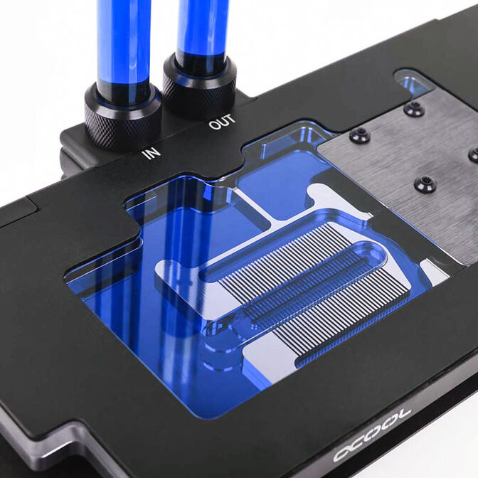 Alphacool Ice Water Crystal Blue, 1000ml Ready Mix - blue image number 1
