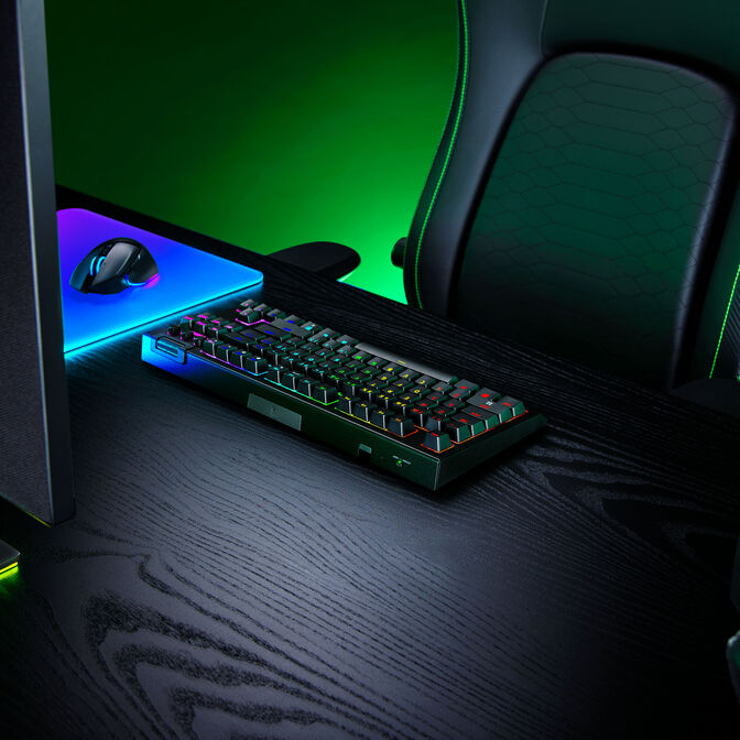 Razer BlackWidow V4 Tenkeyless HyperSpeed kabellose Gaming-Tastatur, RGB - Orange Taktile Switches, ISO (DE) image number 10