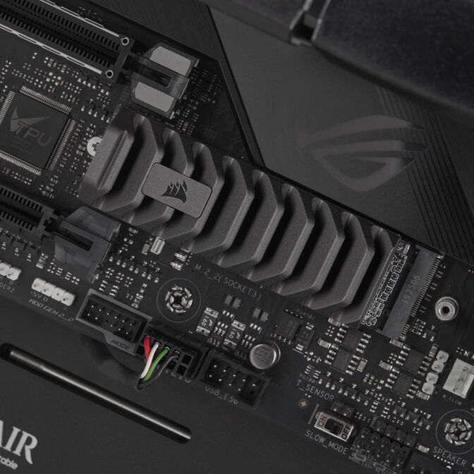 Corsair MP600 Pro XT NVMe SSD, PCIe 4.0 M.2 Type 2280 - 8 TB image number 6