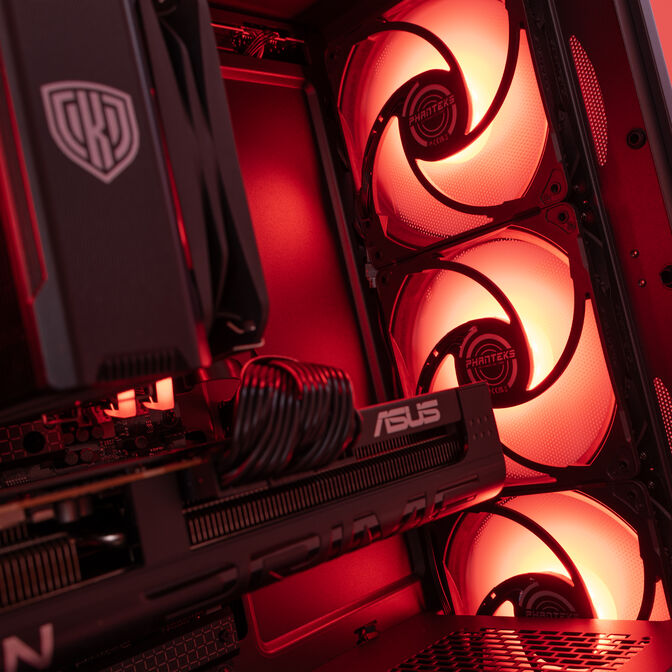 Gaming-PC Mach 5 Rot, AMD Ryzen 5 7500X3D, RX 9070 XT - Fertig-PC image number 3